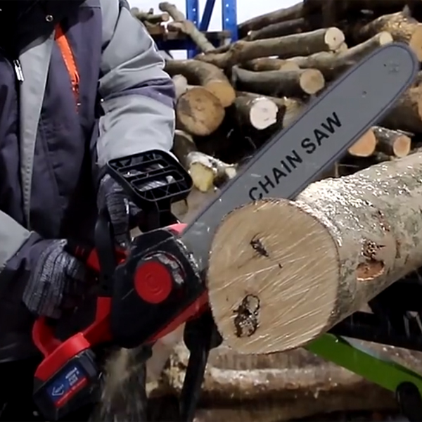 The Modern Arborist's Arsenal: Long Reach, Compact, and Cordless Chainsaws